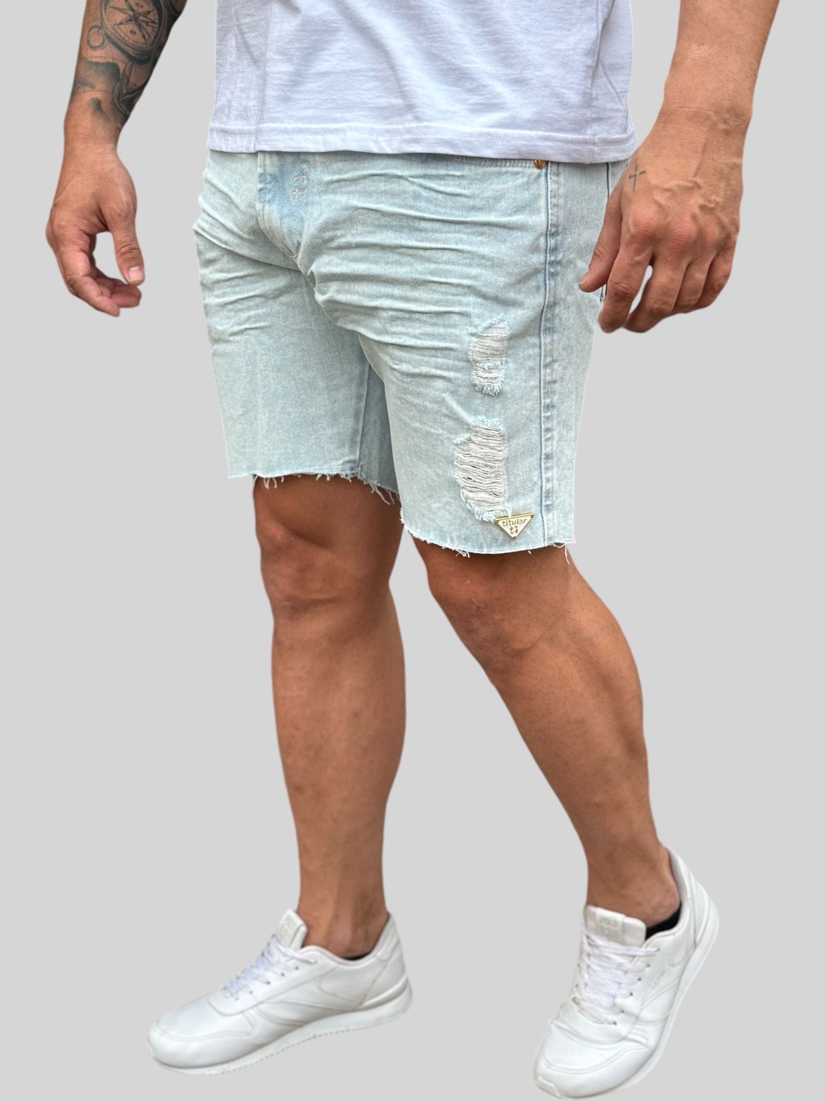 Bermuda Jeans Clara Premium Destroyer: Estilo Leve com Toque de Modernidade