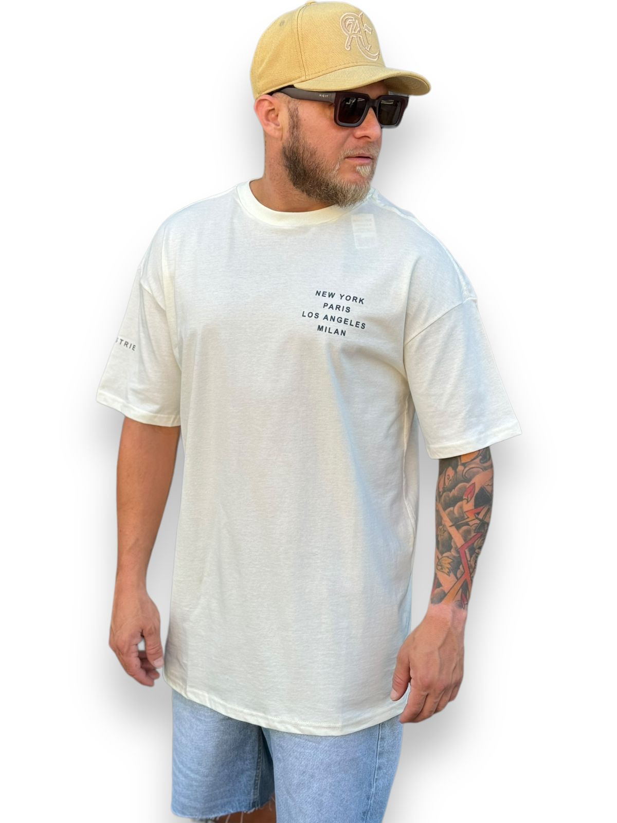 Camiseta Oversized Urbanidade Amplificada: Offwhite