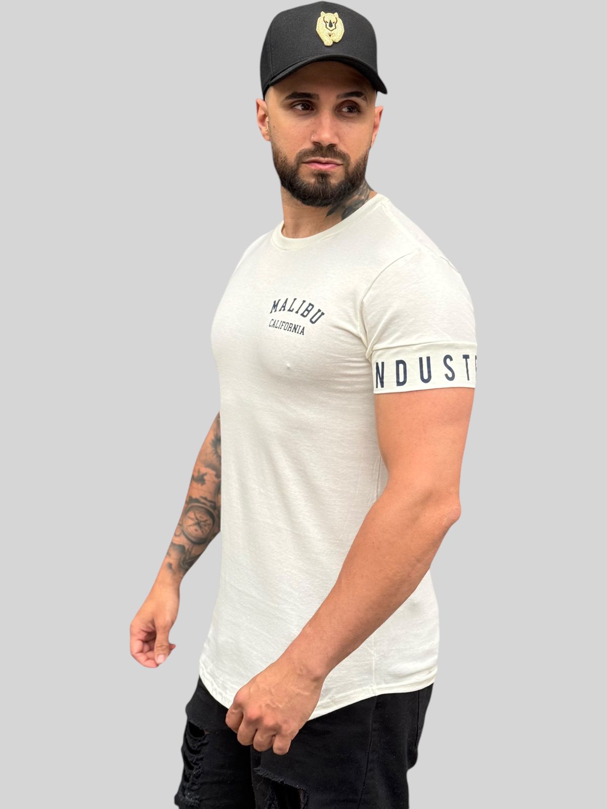 Camiseta Longline Malibu: Estilo e Conforto na Medida Certa
