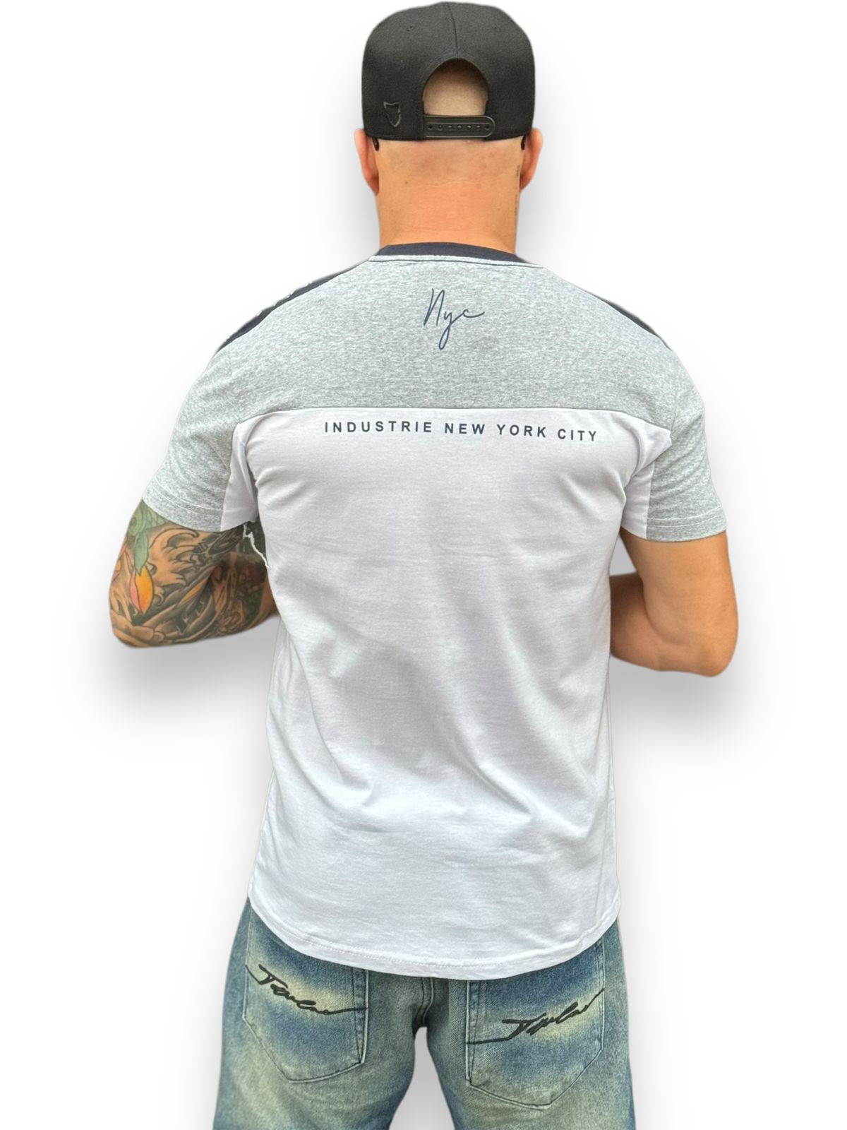 Camiseta T-shirt Live The Dream: Viva o Sonho com Estilo