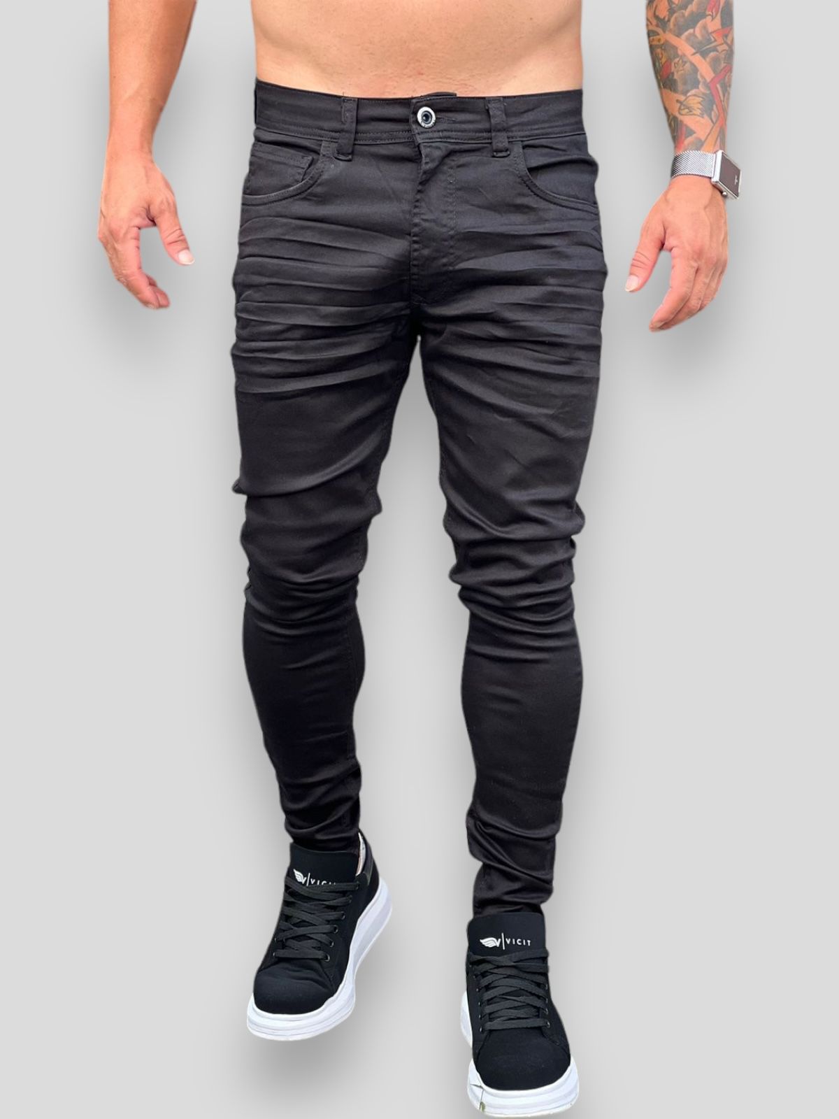 Calça Sarja Premium Skinny Black: Elegância e Versatilidade