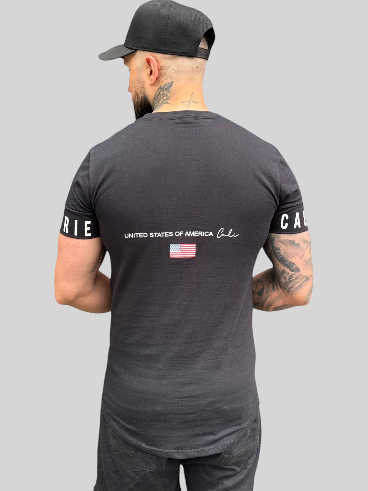 Camiseta Longline Malibu: Estilo e Conforto na Medida Certa