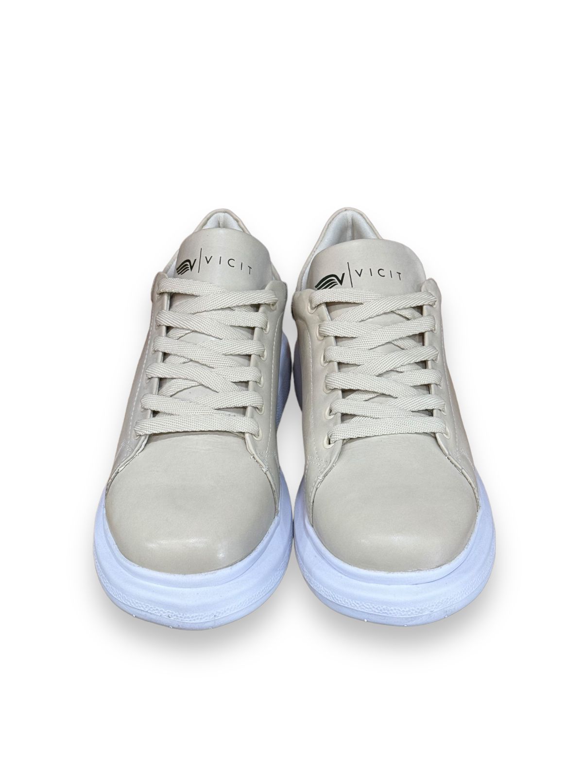 Tênis Sneaker Premium Exclusivo: Elegância em Cada Passo