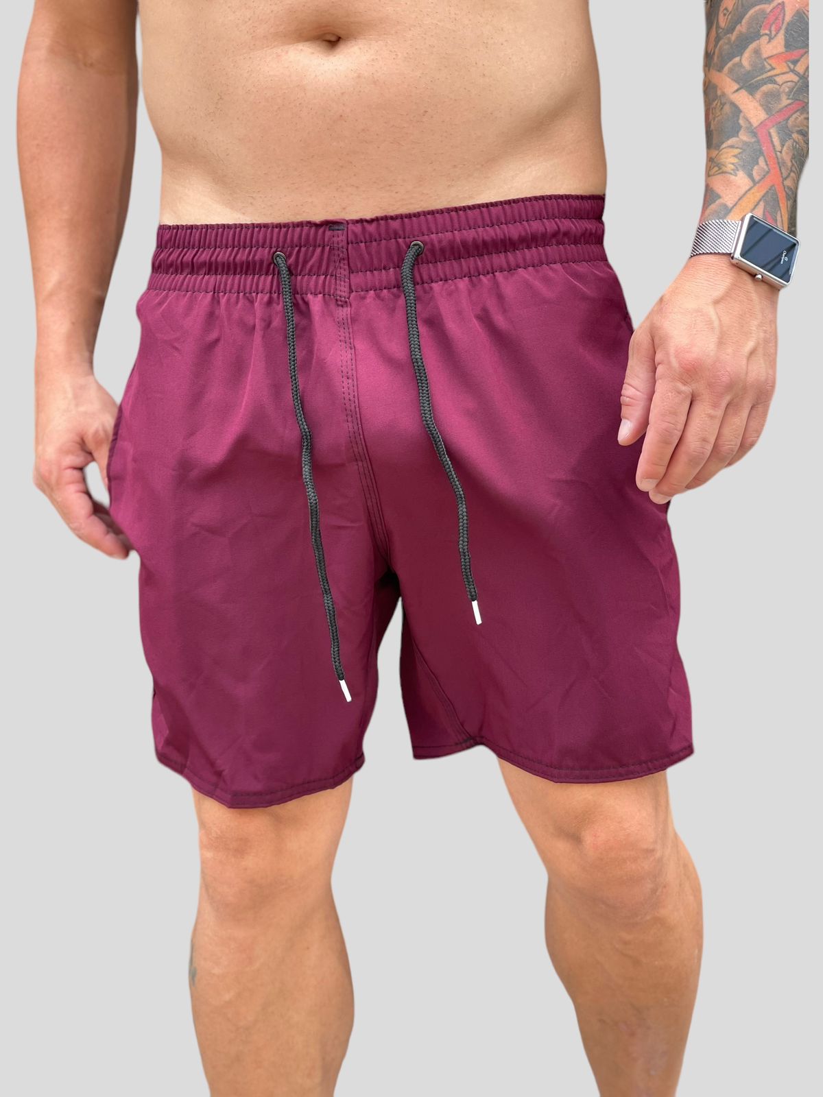 Bermuda Moda Praia Com Elastano Vinho