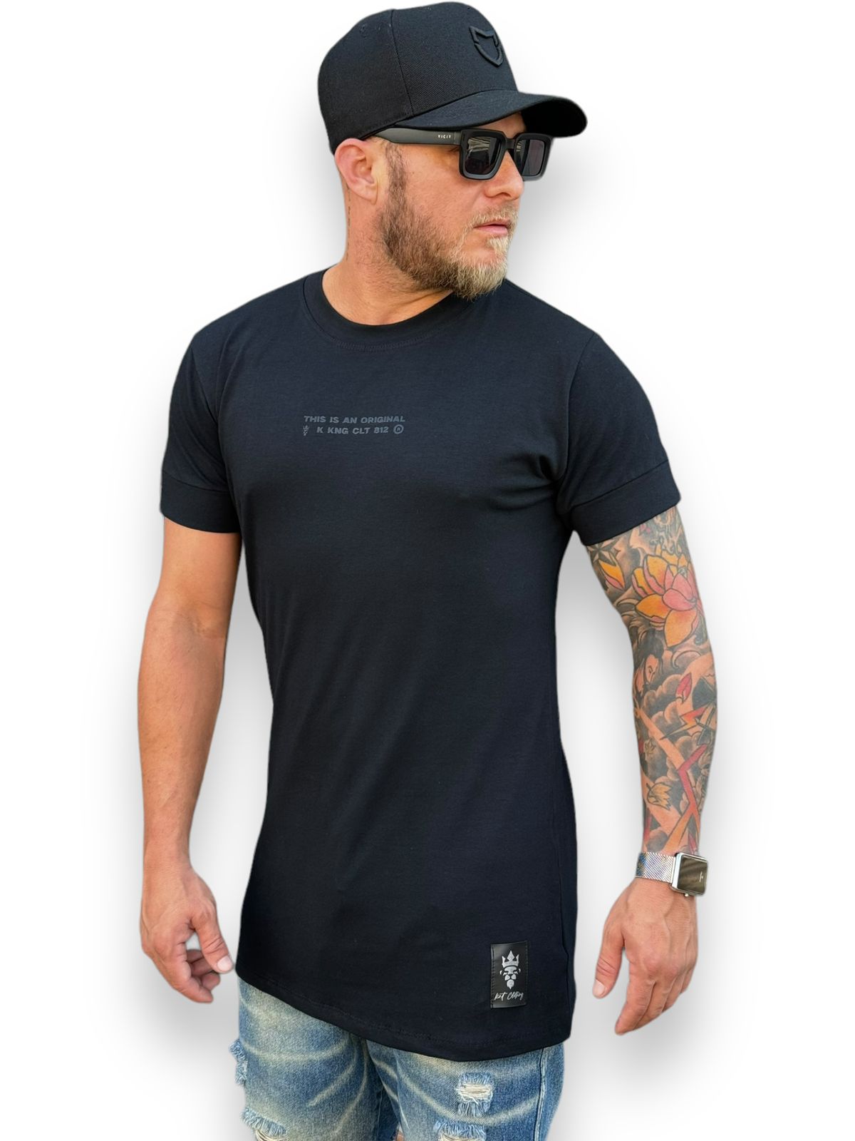 Camiseta Longline Alternative Dreams : Estilo com Originalidade e Atitude - Preto