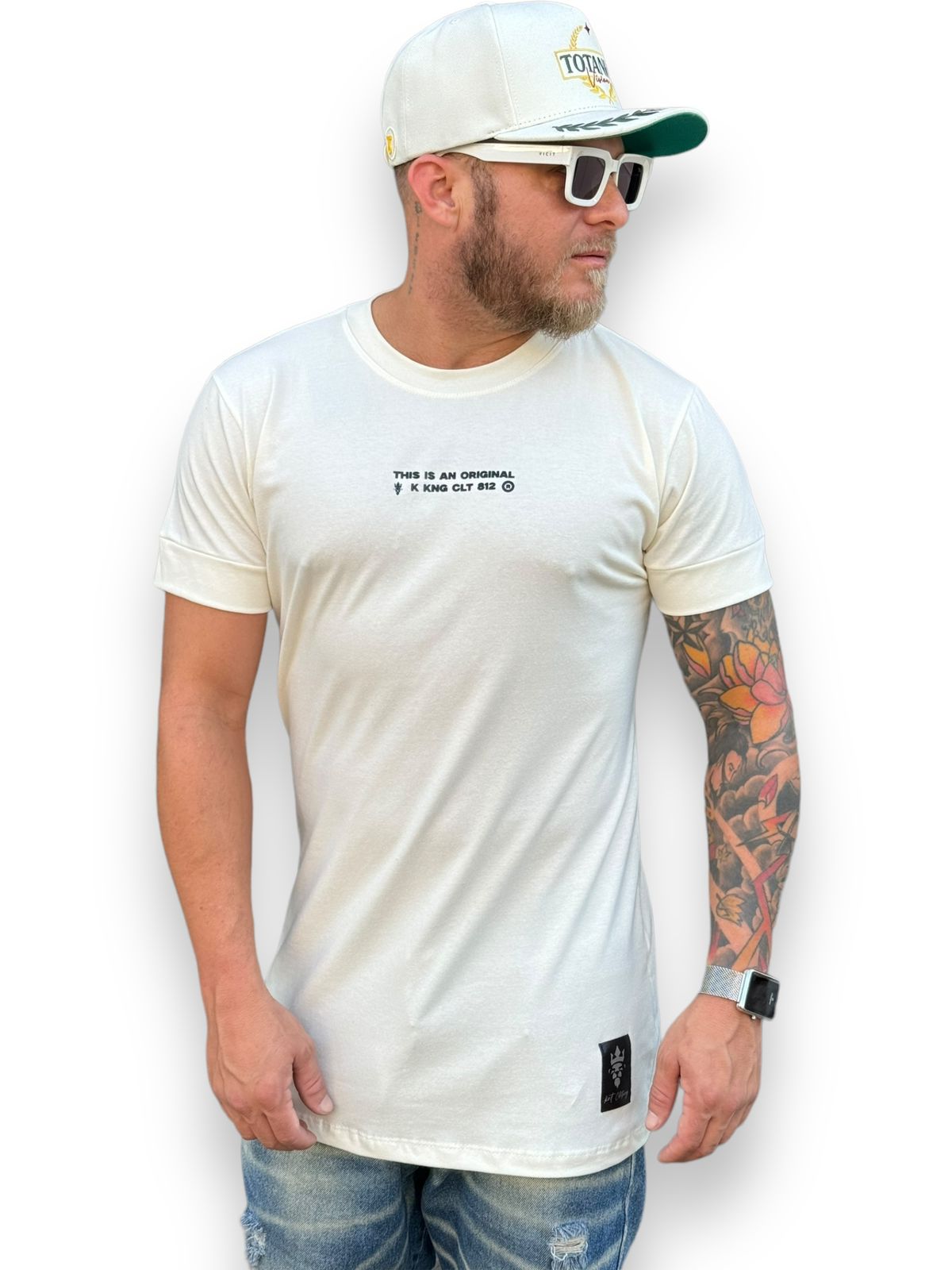 Camiseta Longline Alternative Dreams : Estilo com Originalidade e Atitude - Offwhite
