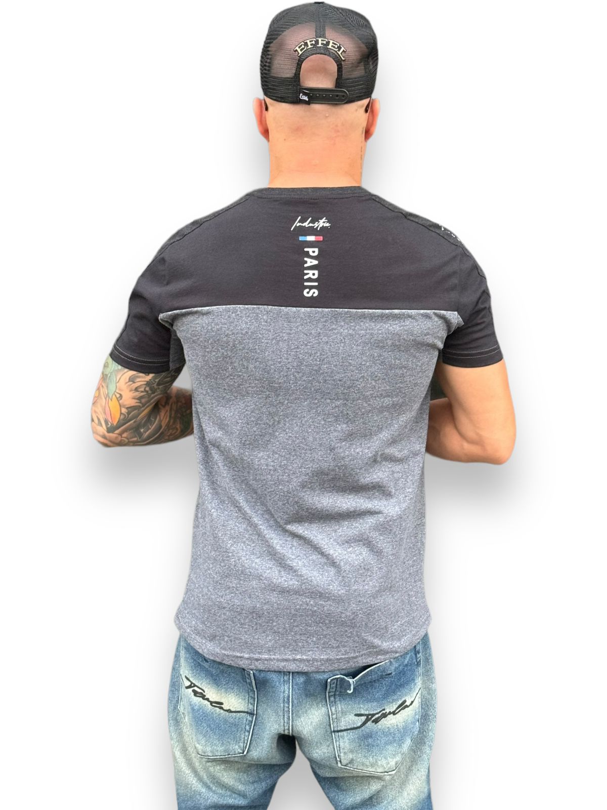 Camiseta T-Shirt Parisian Chic: A Essência E Elegância Em Uma Camiseta