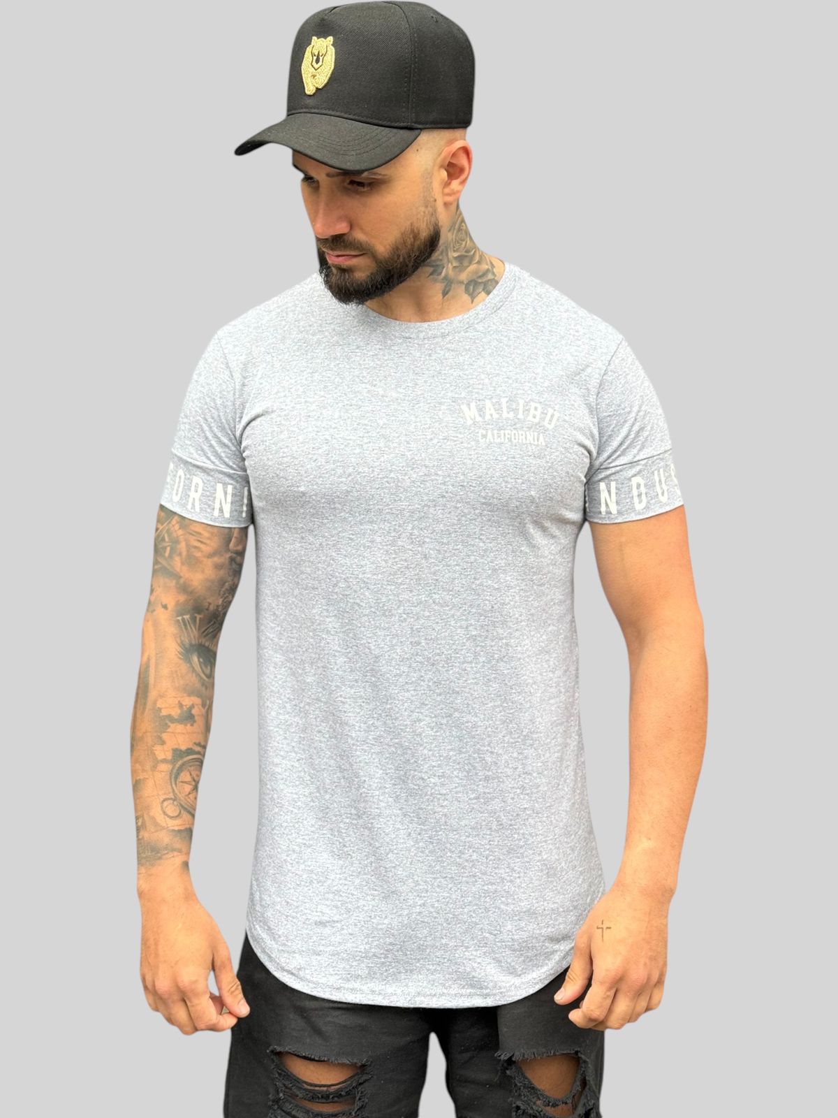 Camiseta Longline Malibu: Estilo e Conforto na Medida Certa