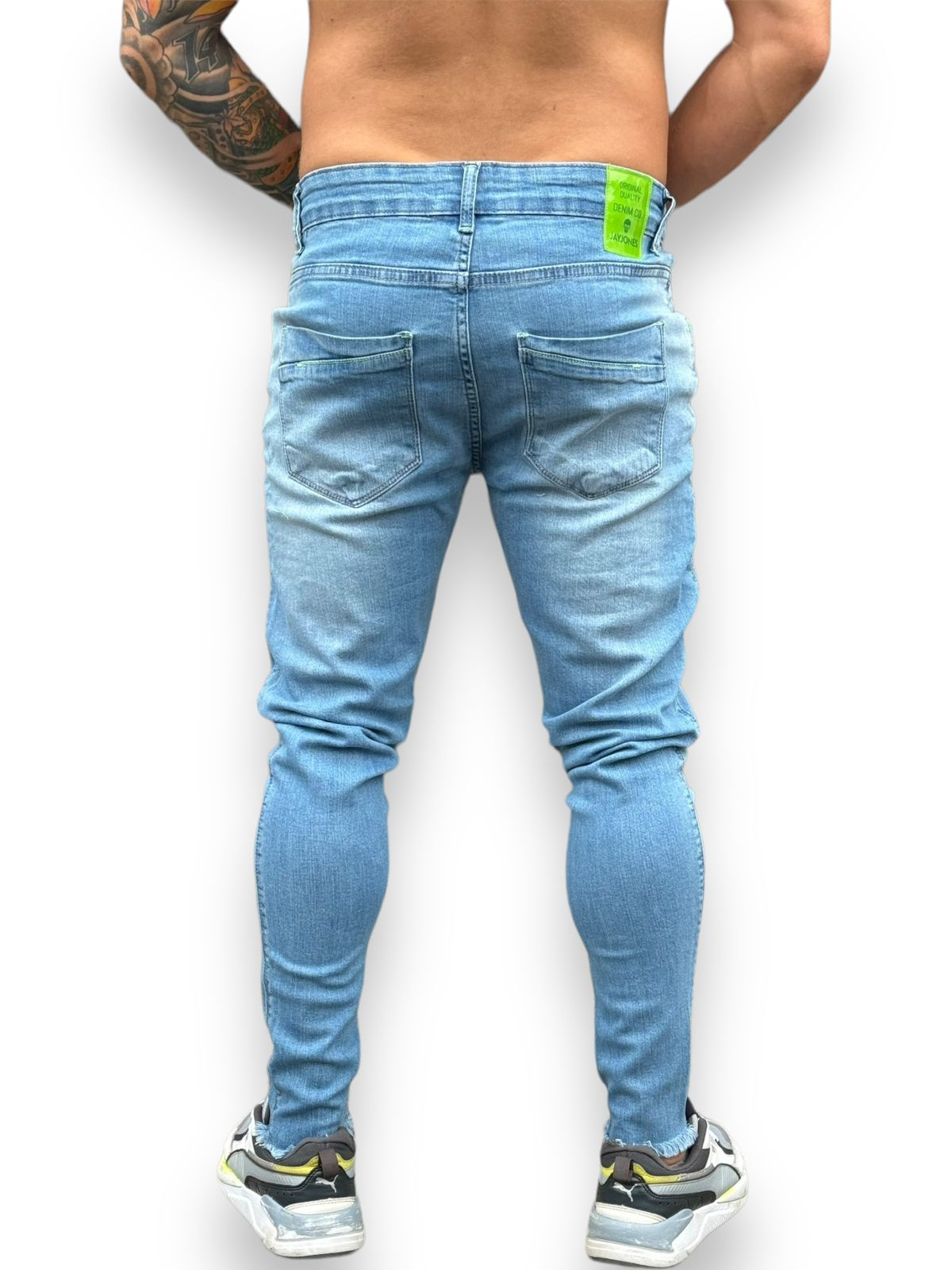 Calça Jeans Destroyed Para Um Estilo Autêntico