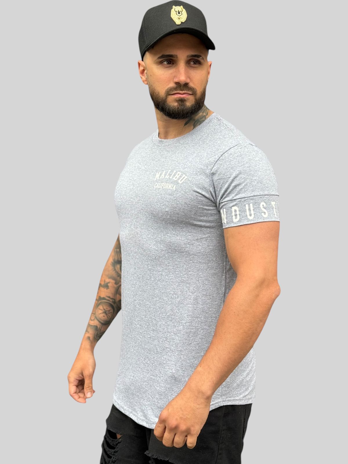 Camiseta Longline Malibu: Estilo e Conforto na Medida Certa