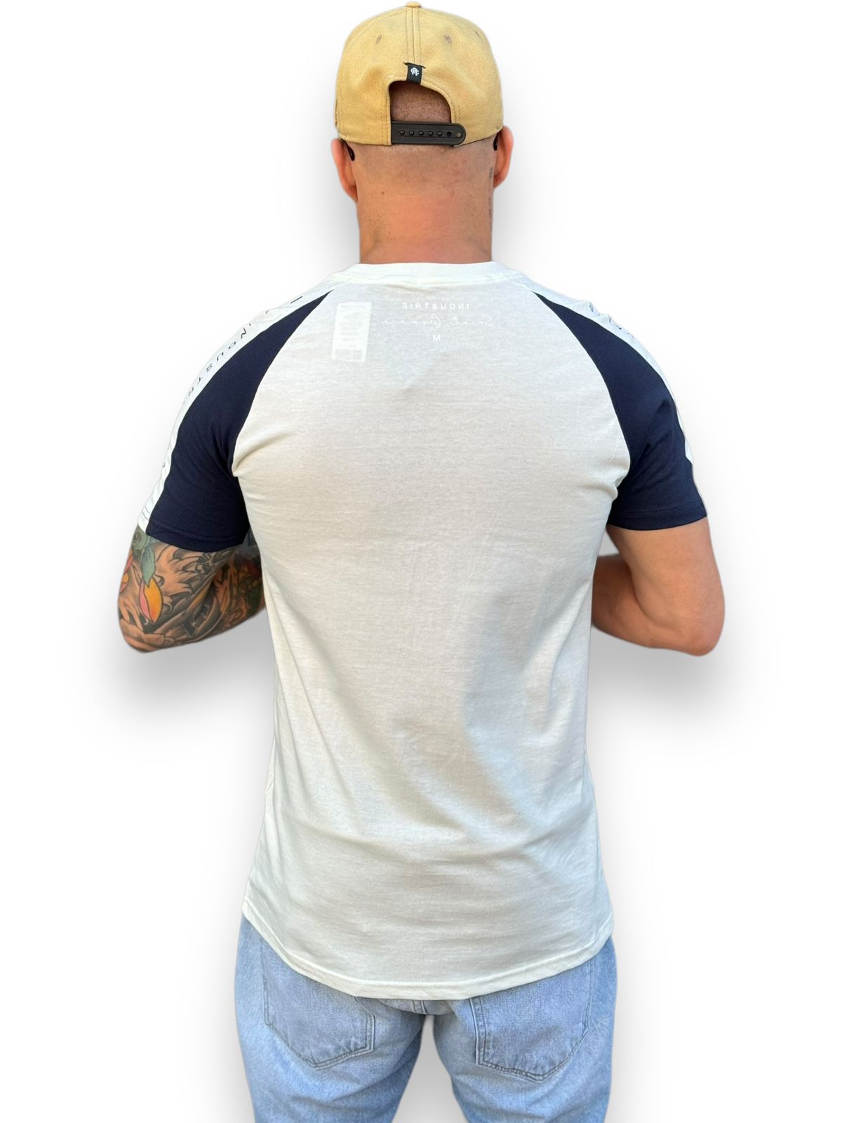 Camiseta T-Shirt Saint Germain Elegância e Conforto: Offwhite