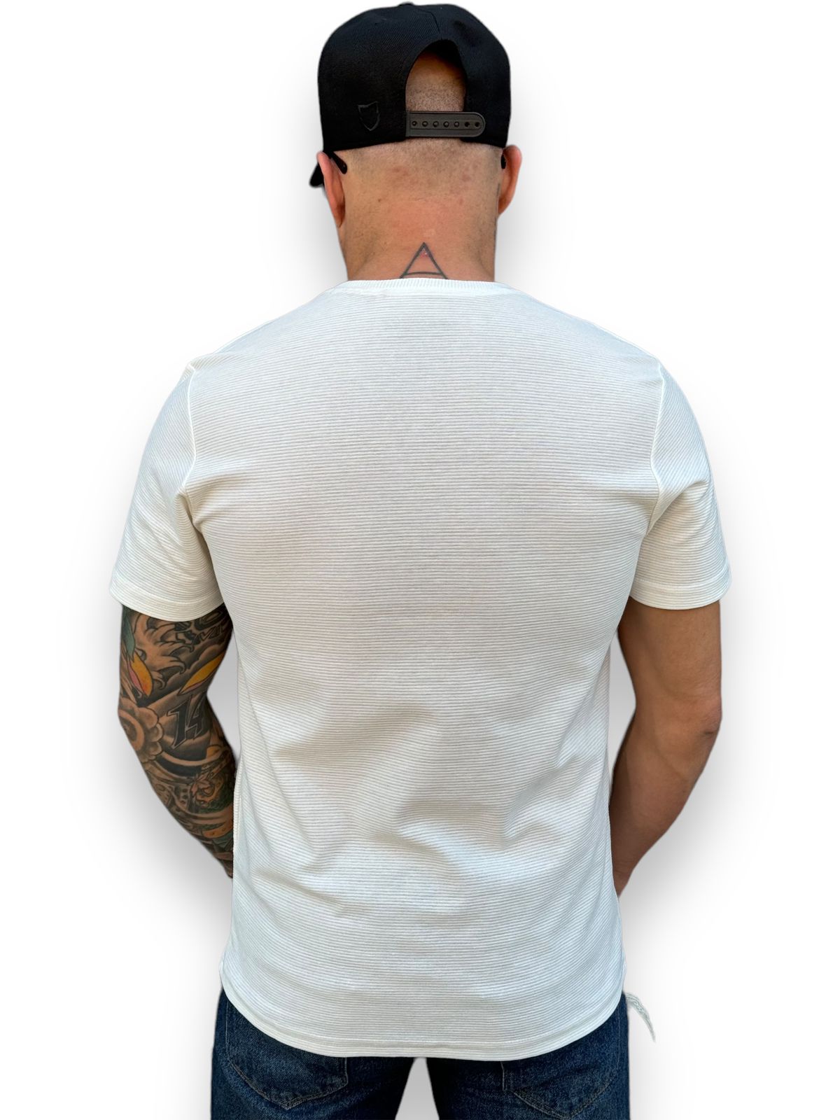 Camiseta T-Shirt Premium: Textura Sofisticada