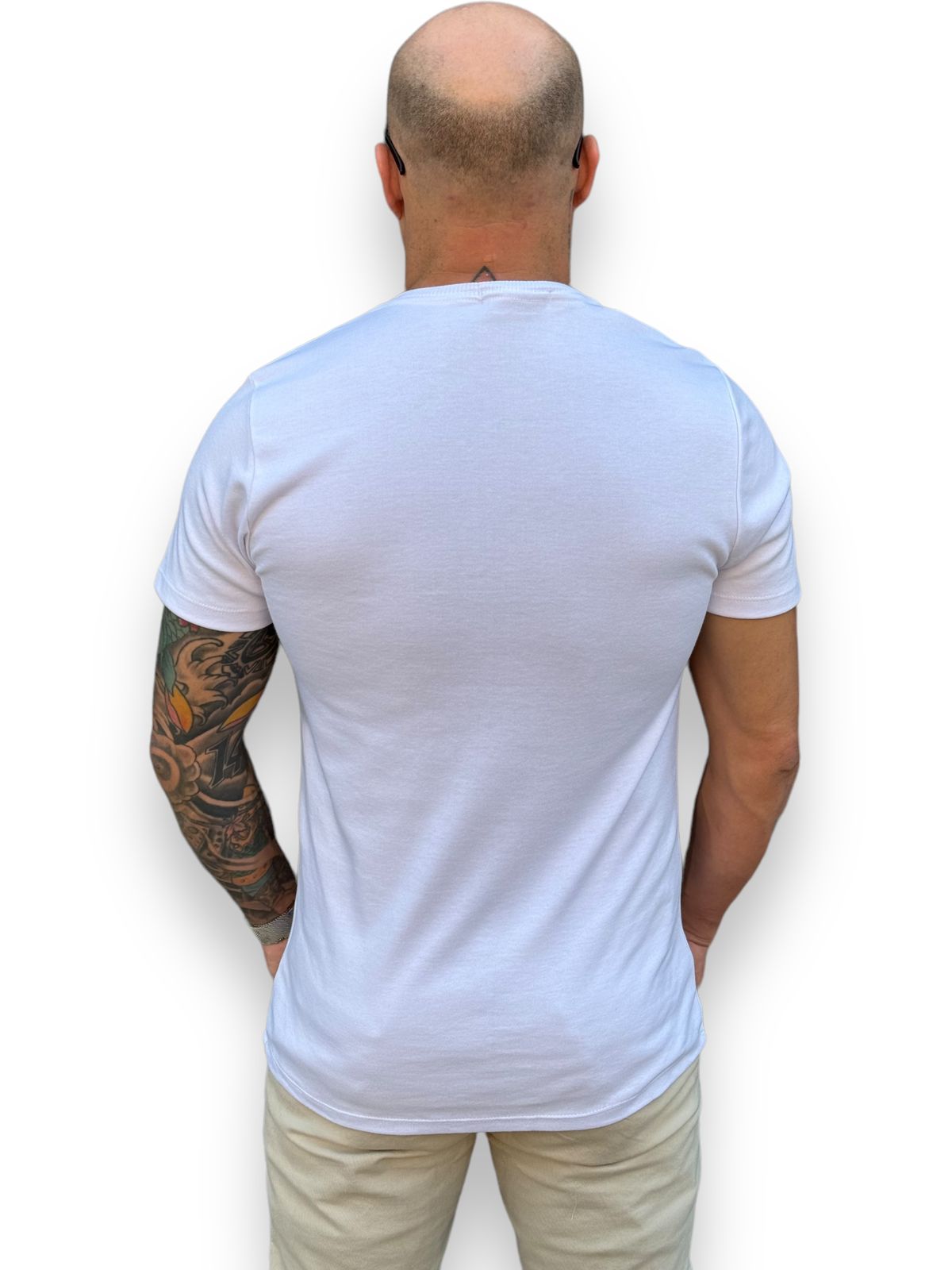 Camiseta T-shirt Cotton Premium: Conforto e Estilo em Cada Detalhe