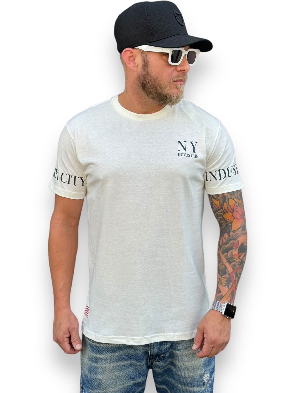 Camiseta T-shirt New York - Sinta a Vibração da Cidade que Nunca Dorme - Offwhite