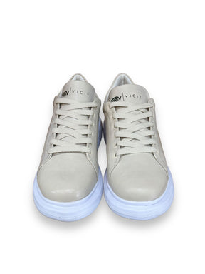 Tênis Sneaker Premium Exclusivo: Elegância em Cada Passo