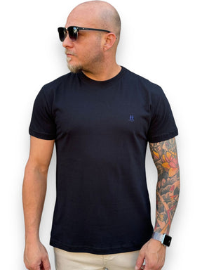 Camiseta T-Shirt Básica Premium - Conforto e Estilo Refinado